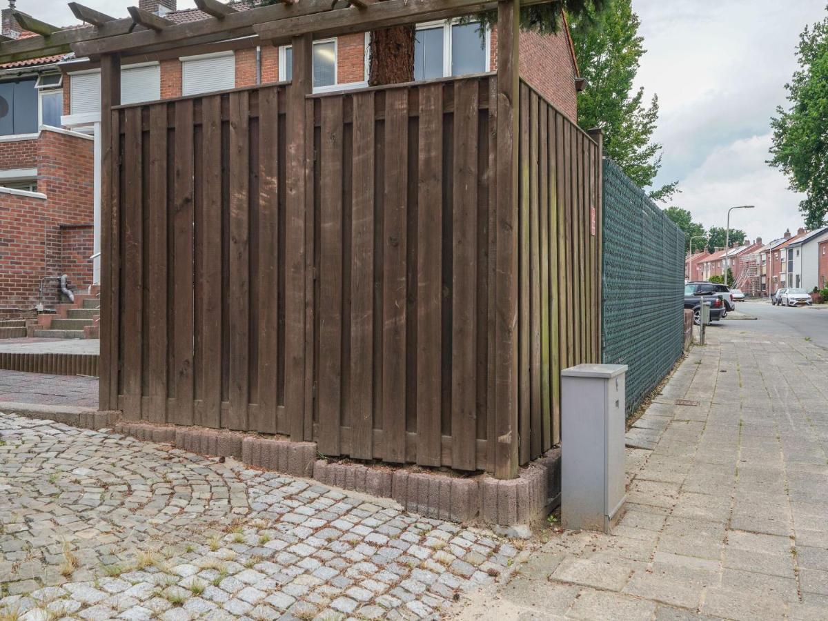 Willa Terraced House In Kerkrade With A Garden Zewnętrze zdjęcie